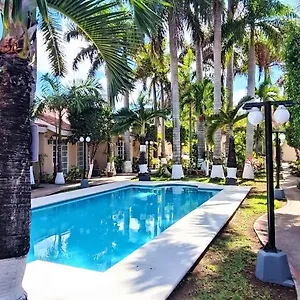 Willa Tulipanes, Cancún